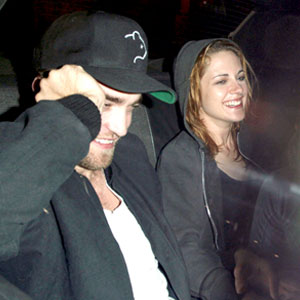 Kristen Stewart, Robert Pattinson Kristen Stewart, Robert Pattinson